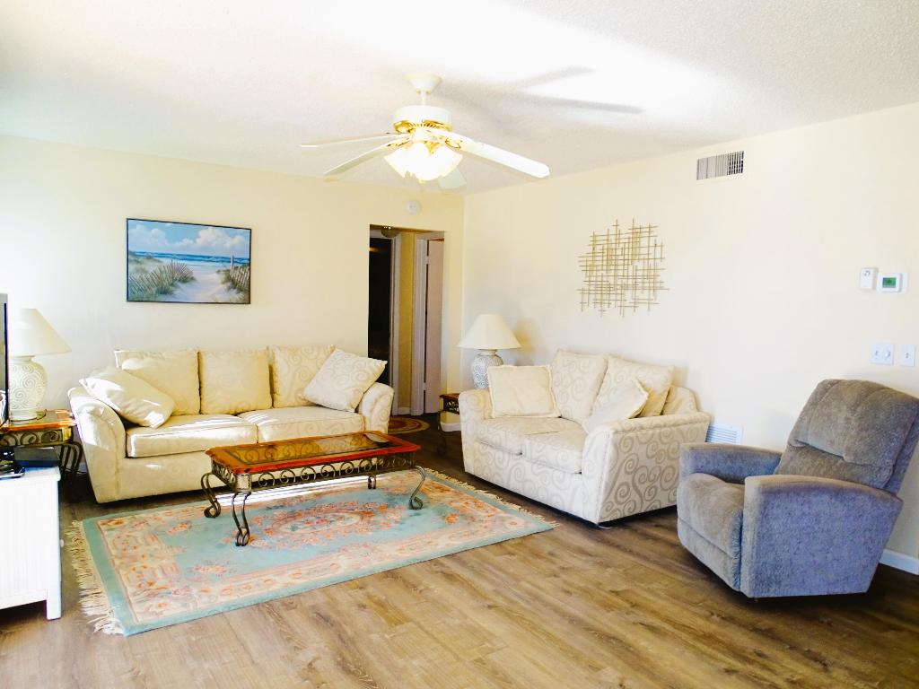 PINE RIDGE SOUTH IV CONDO - Residential