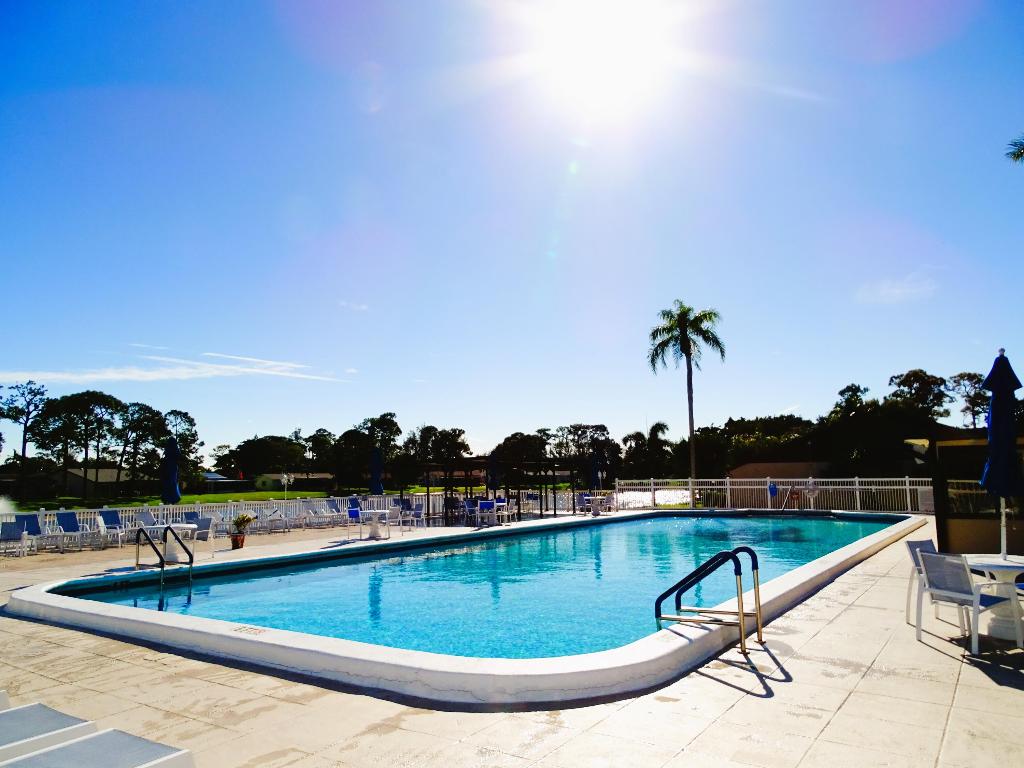 PINE RIDGE SOUTH IV CONDO - Residential