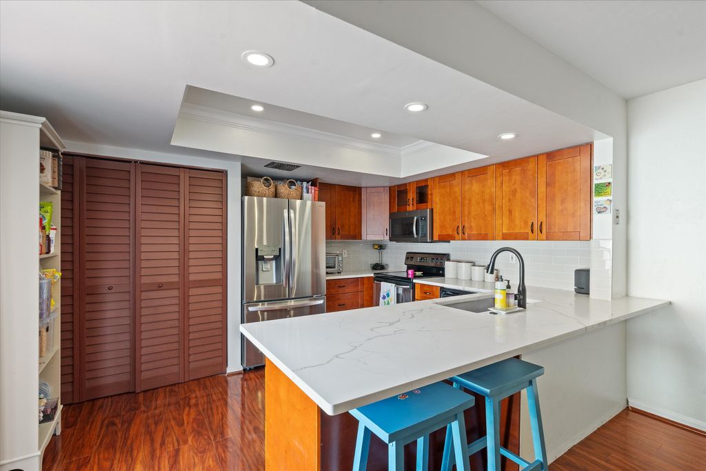 Photo of 1423 SW 28th Avenue, Boynton Beach, FL 33426 (MLS # R10993426)