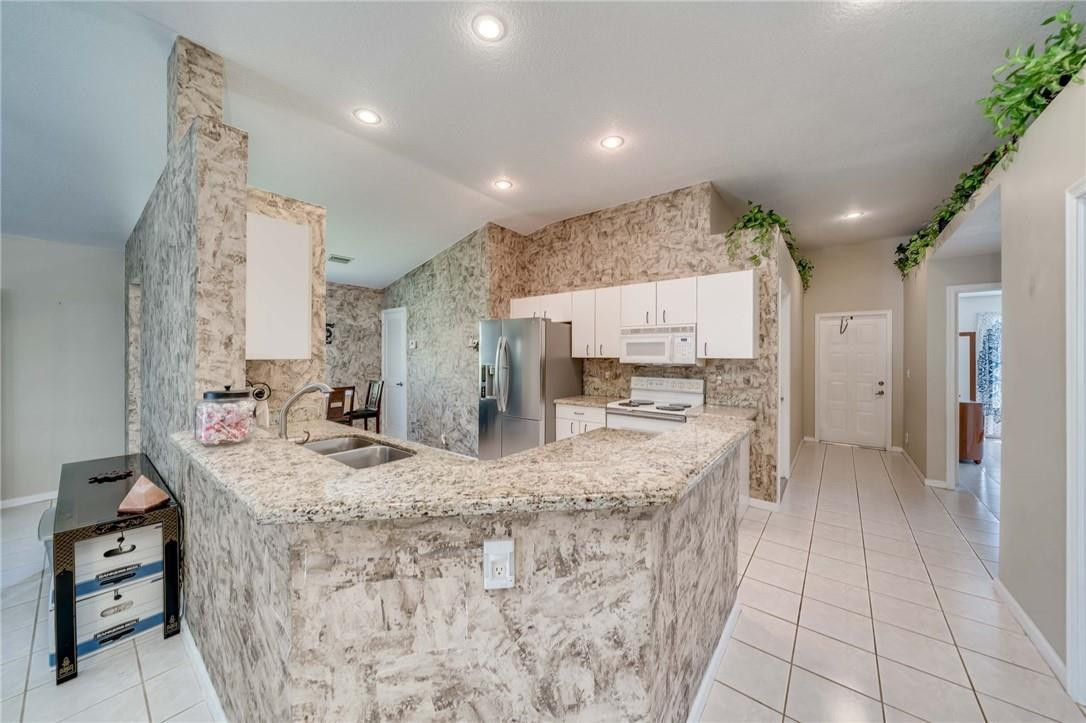 Silver Lakes At Pembroke - Residential