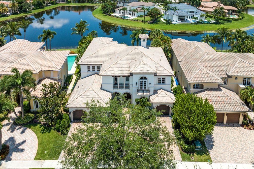 Photo of 9629 Bridgebrook Drive, Boca Raton, FL 33496 (MLS # R10997765)