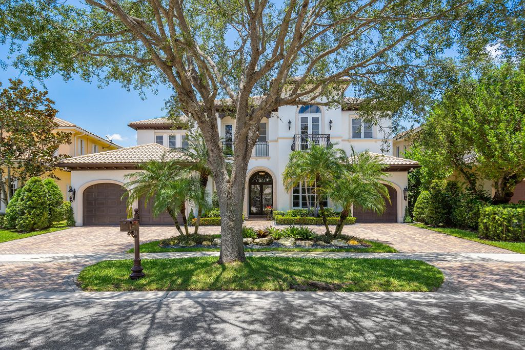 Photo of 9629 Bridgebrook Drive, Boca Raton, FL 33496 (MLS # R10997765)