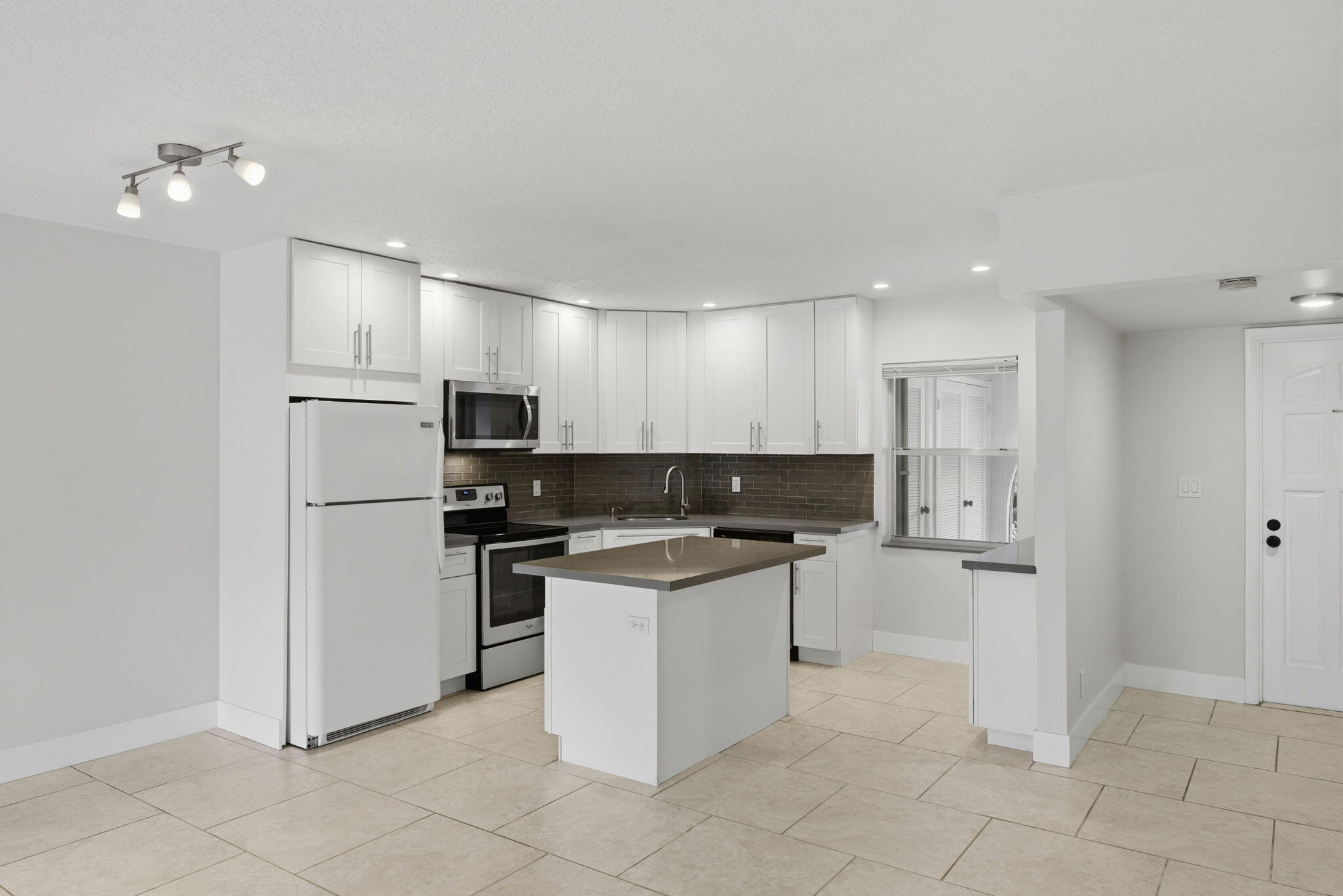 SPRING CREEK CONDO APARTMENTS - Residential