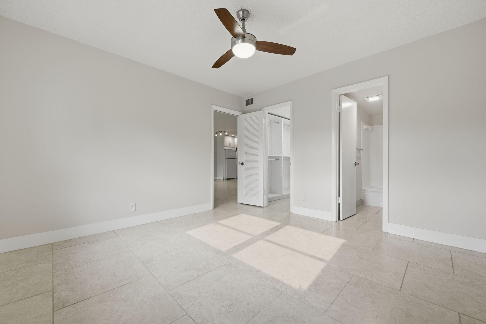 SPRING CREEK CONDO APARTMENTS - Residential
