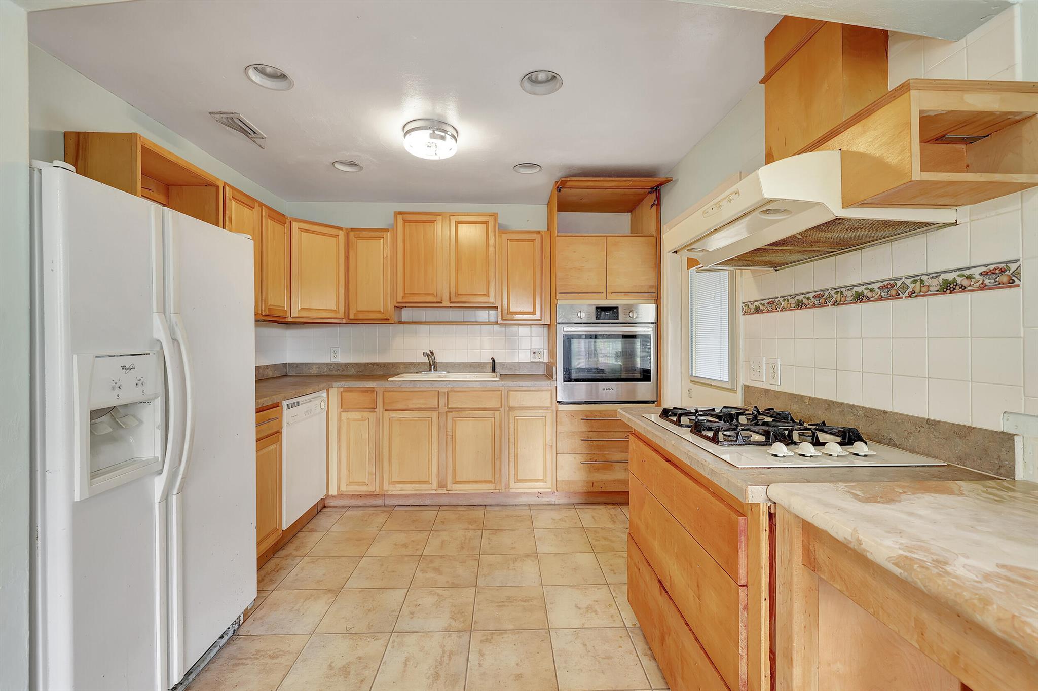 BLOCK MANOR - Residential