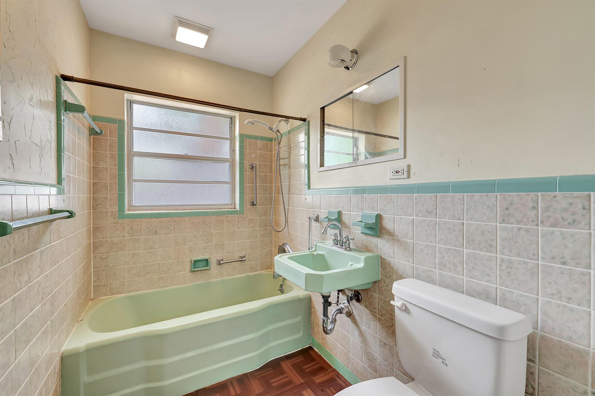 BLOCK MANOR - Residential