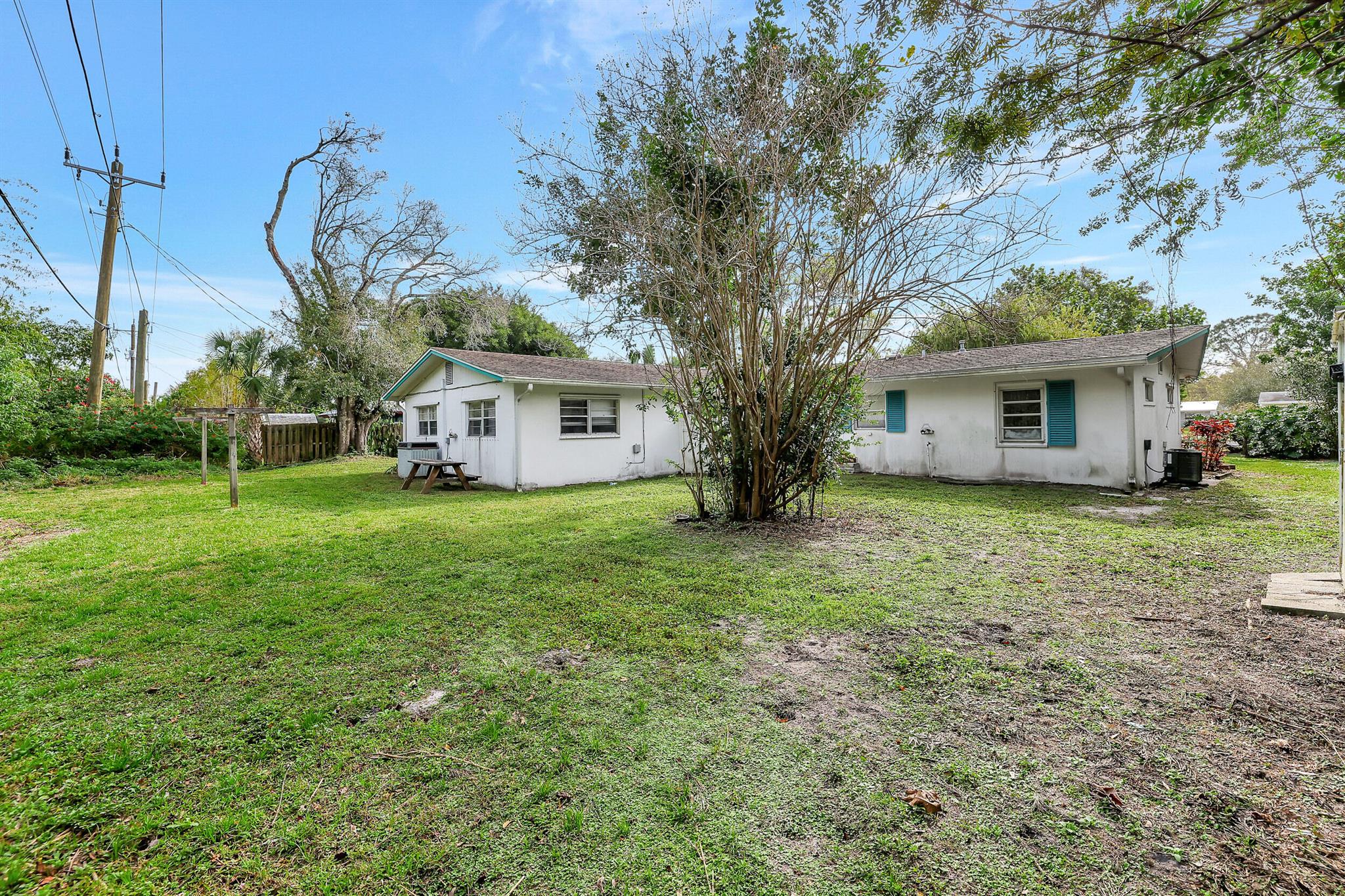 BLOCK MANOR - Residential