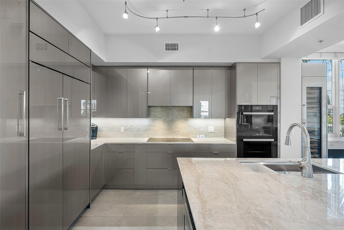 ORCHID BEACH CONDOMINIUM - Residential