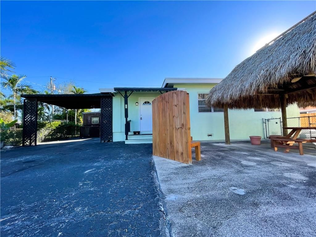 Photo of 14 SE 14 STREET, Dania Beach, FL 33004 (MLS # F10310797)