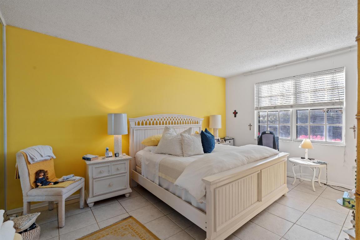 CHALET BY THE OCEAN CONDO - Residential