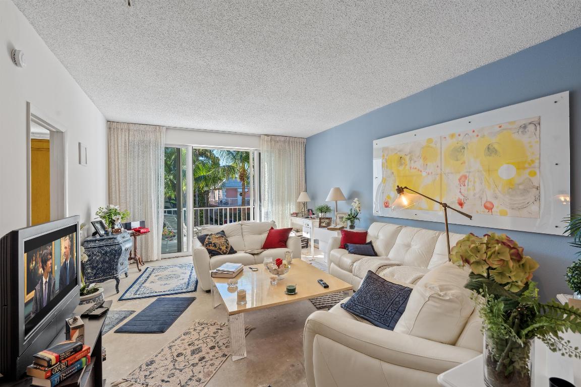 CHALET BY THE OCEAN CONDO - Residential