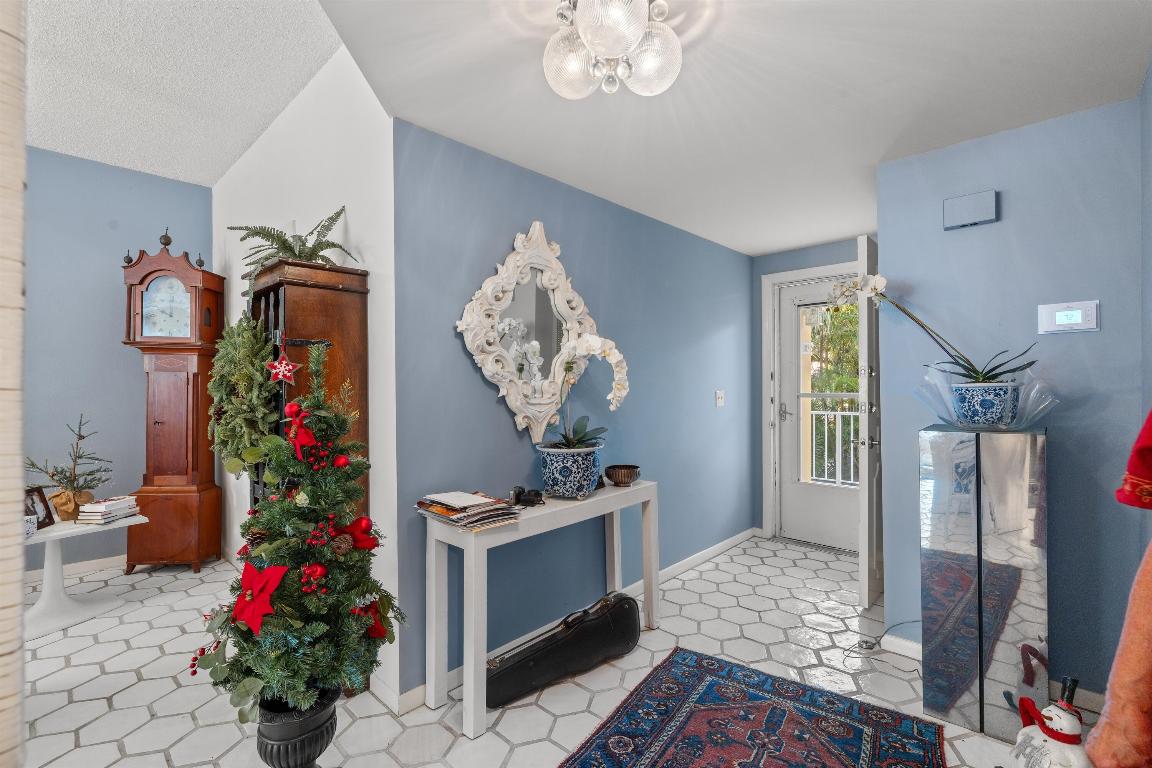 CHALET BY THE OCEAN CONDO - Residential