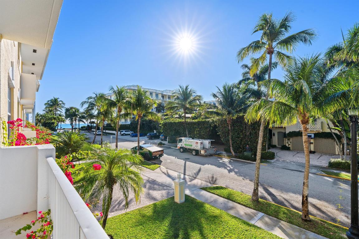 CHALET BY THE OCEAN CONDO - Residential