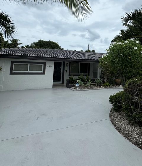 A home in Oakland Park