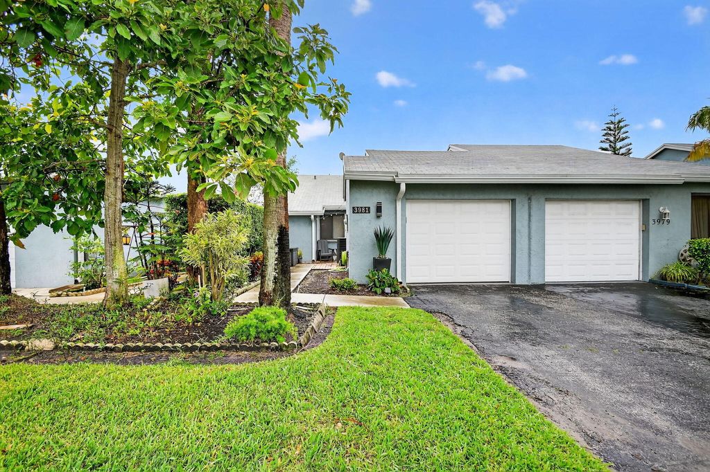 Photo of 3981 Island Club Circle W, Lake Worth, FL 33462 (MLS # R11104986)