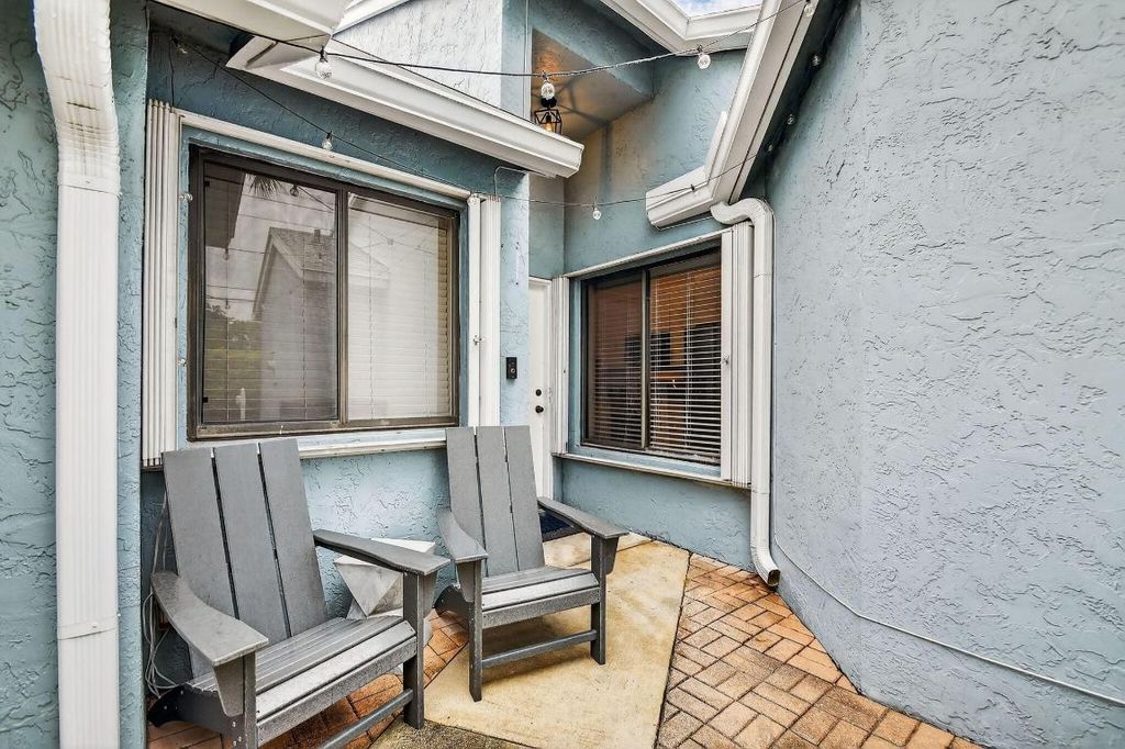 Photo of 3981 Island Club Circle W, Lake Worth, FL 33462 (MLS # R11104986)