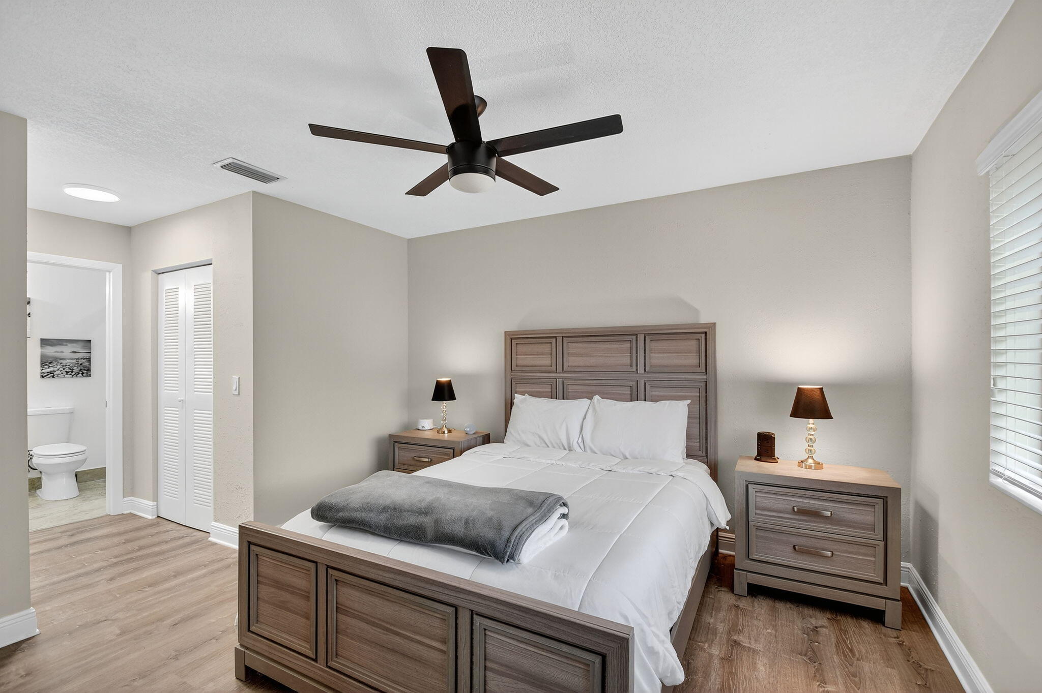 ISLAND CLUB - Residential