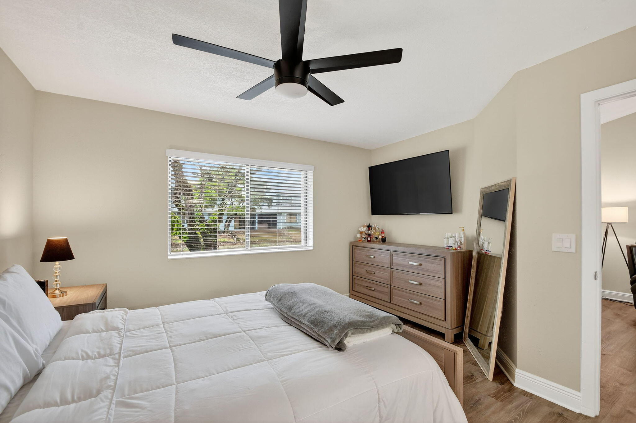 ISLAND CLUB - Residential