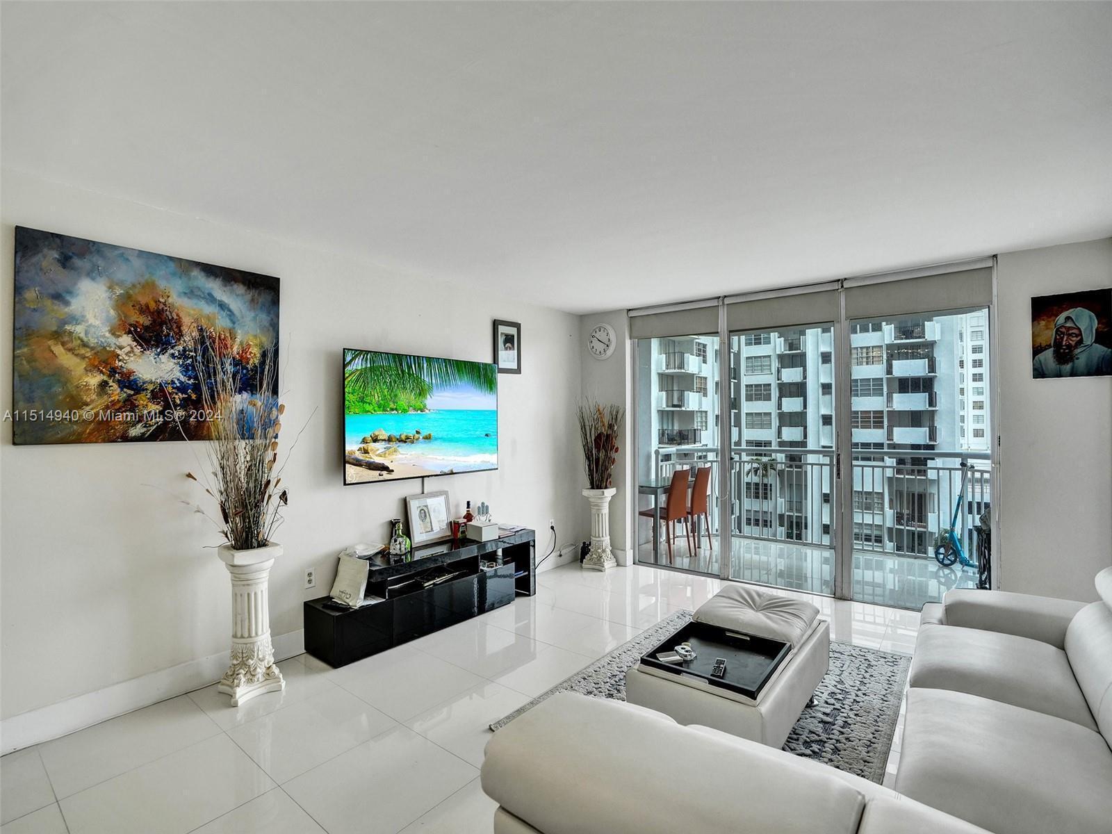 del prado marina - Residential Lease