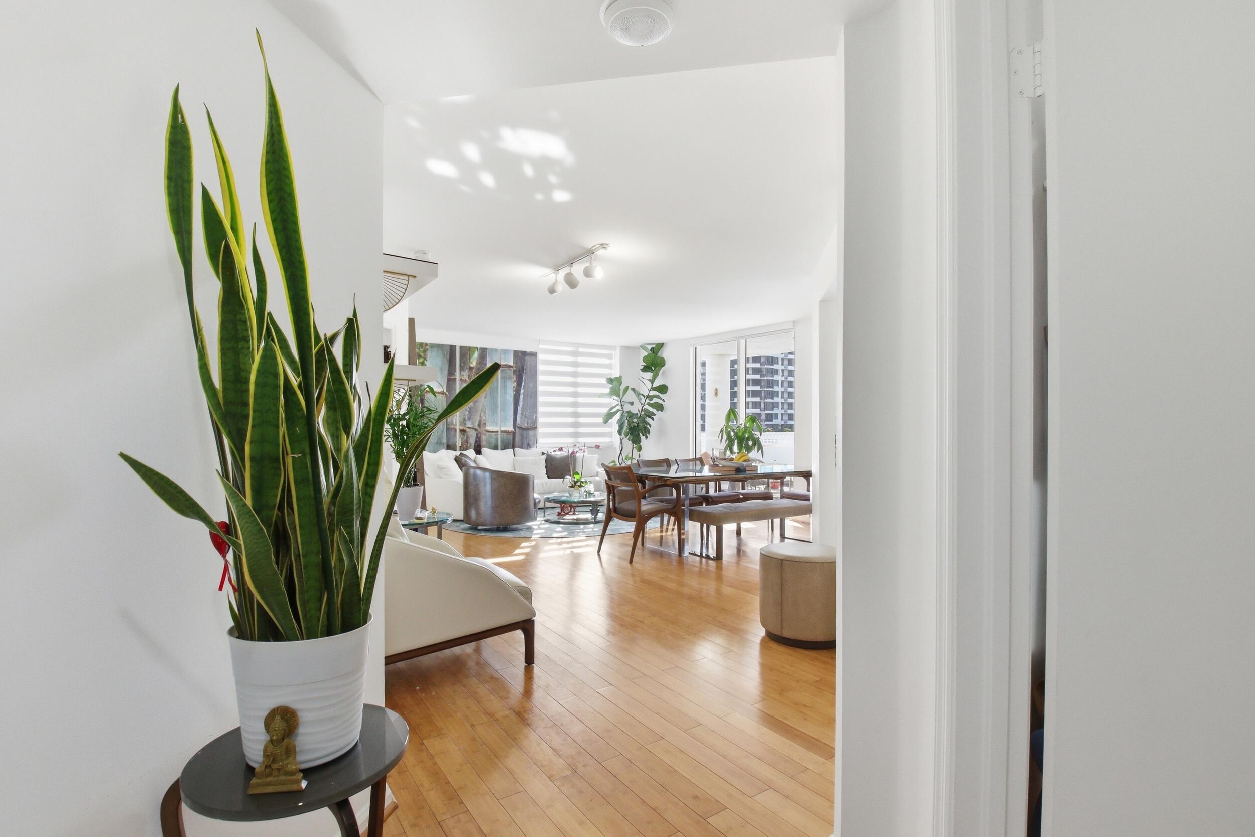 COURVOISIER COURTS CONDO - Residential