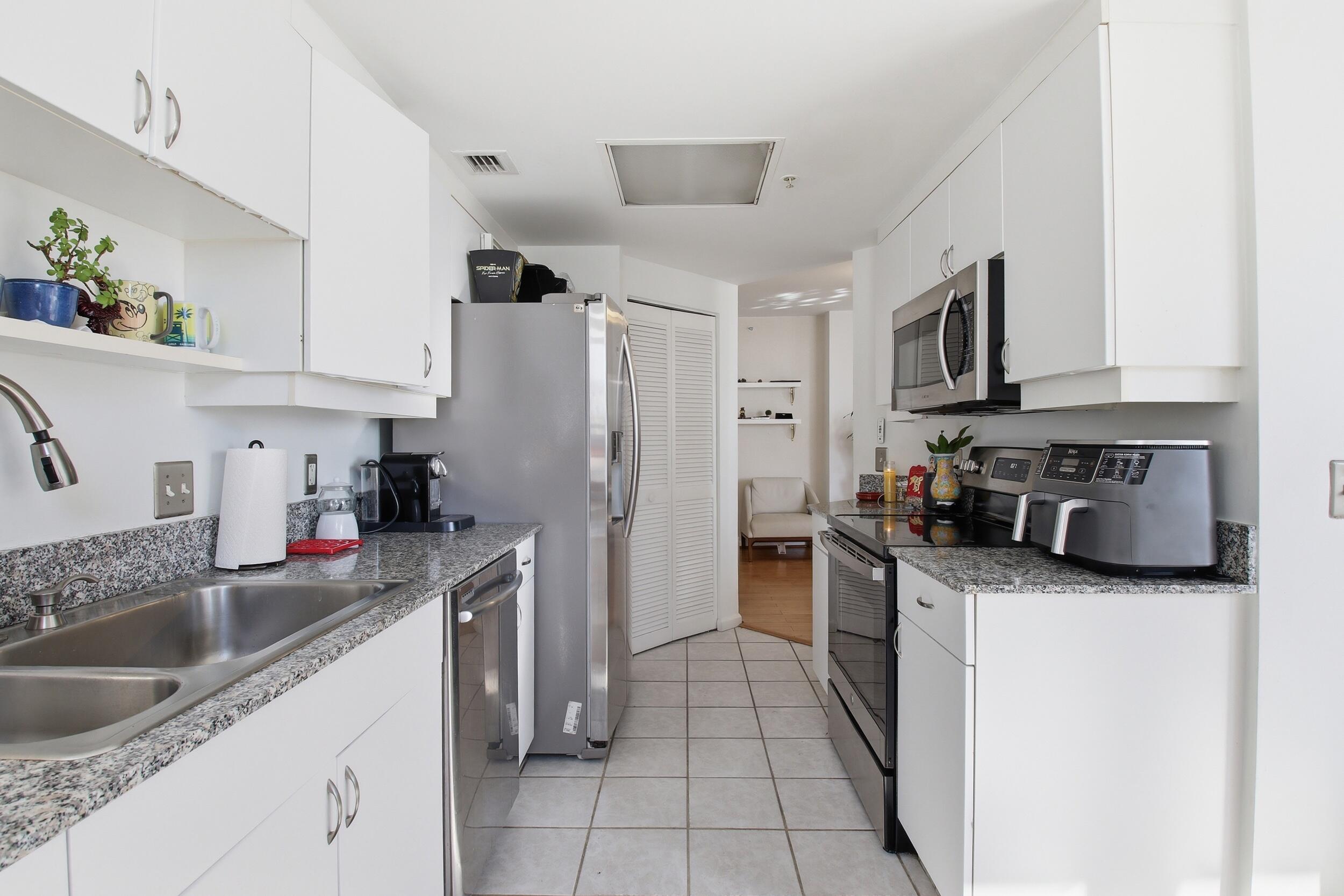 COURVOISIER COURTS CONDO - Residential