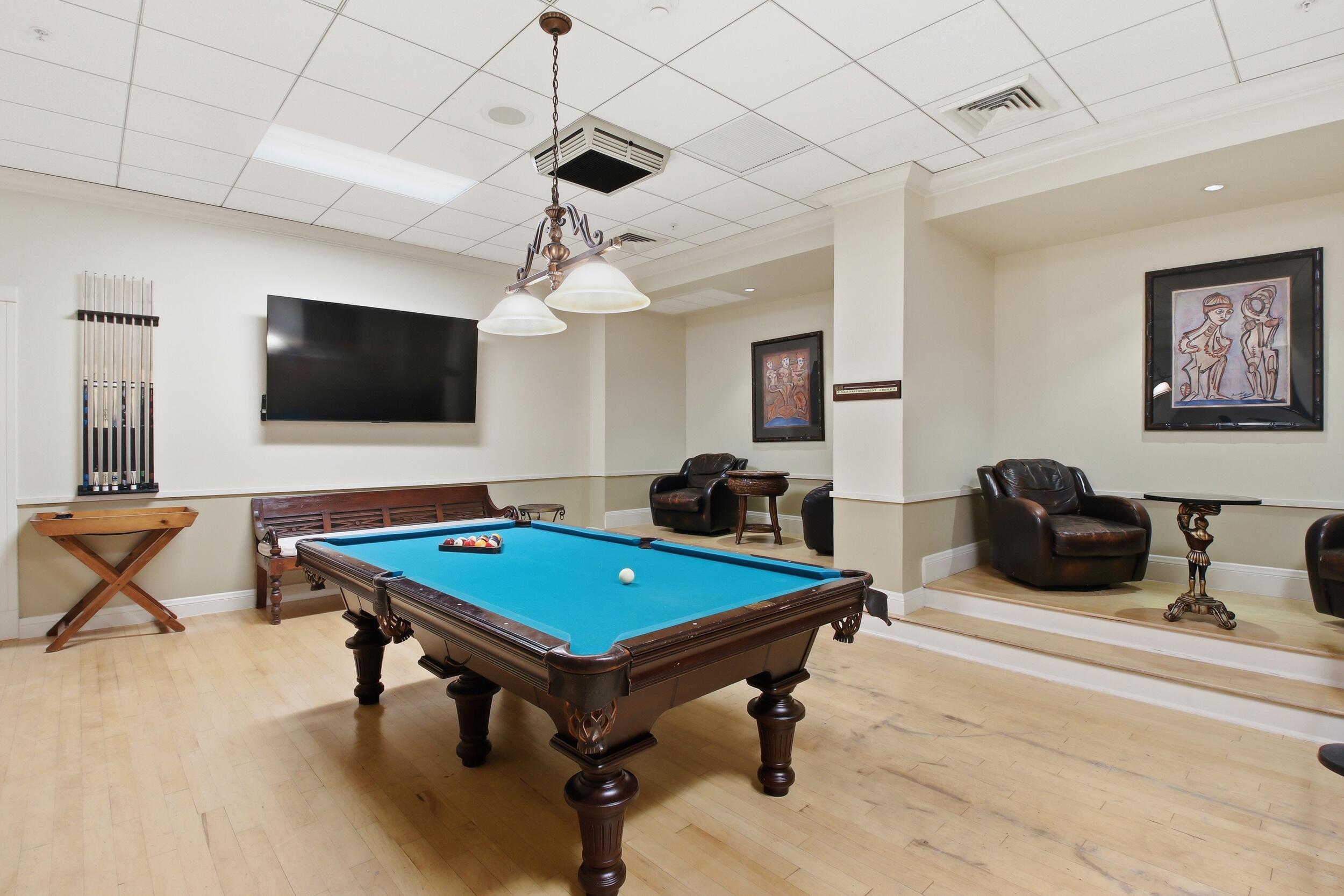 COURVOISIER COURTS CONDO - Residential