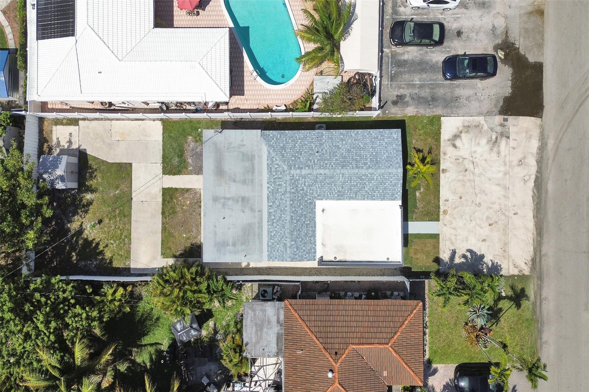 Hollywood Lawns 2-58 B - Residential Lease