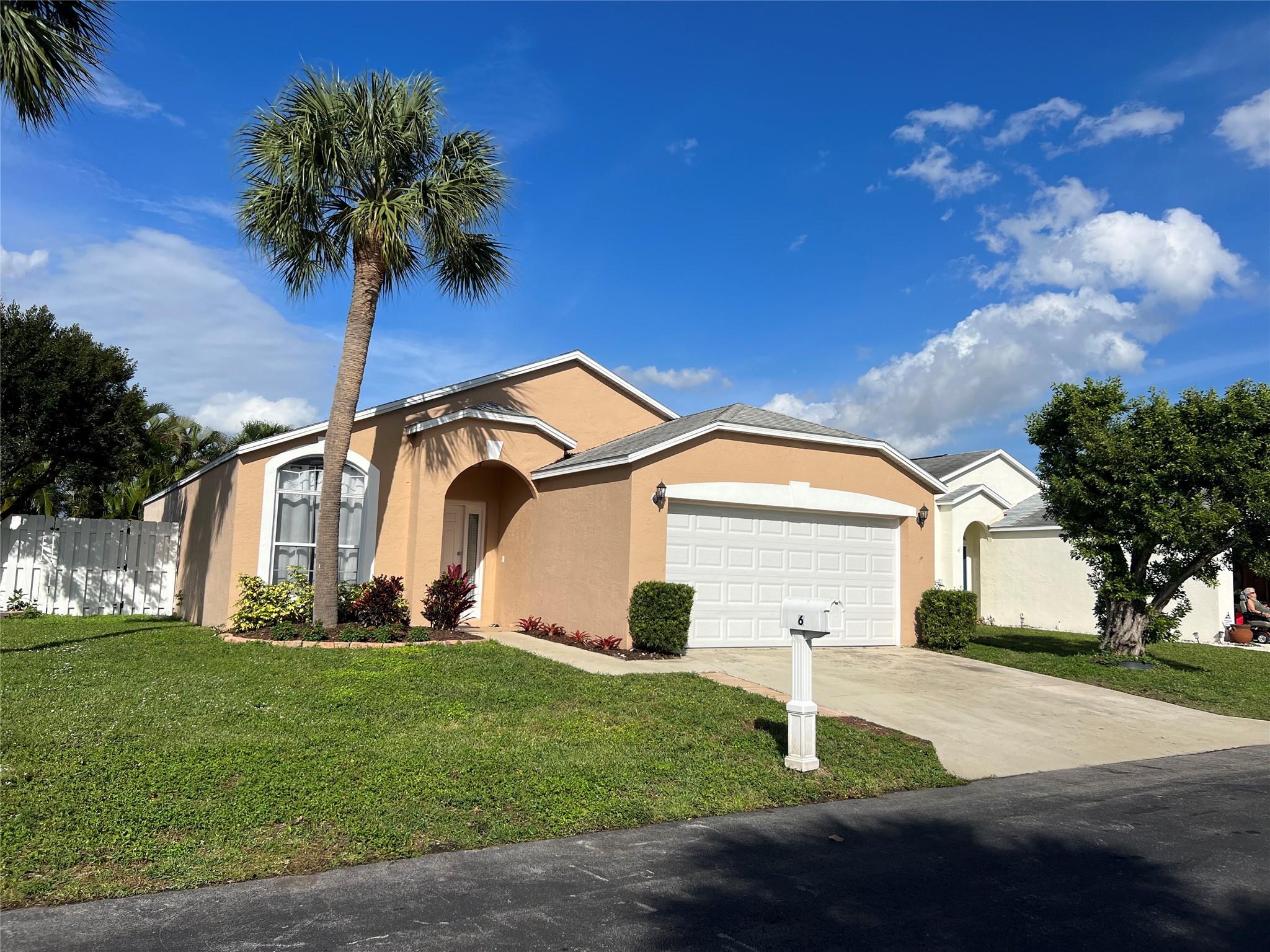 Boynton Lakes 06a - Residential