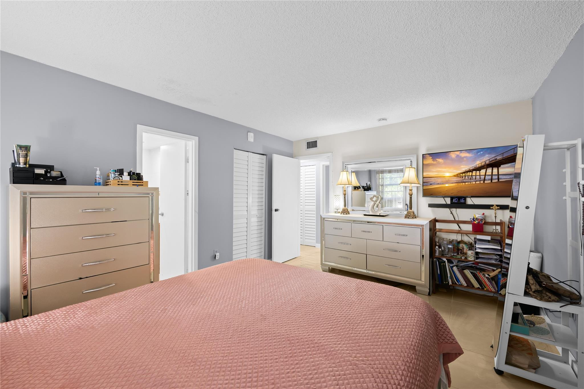 Plantation Pine Condo - Residential