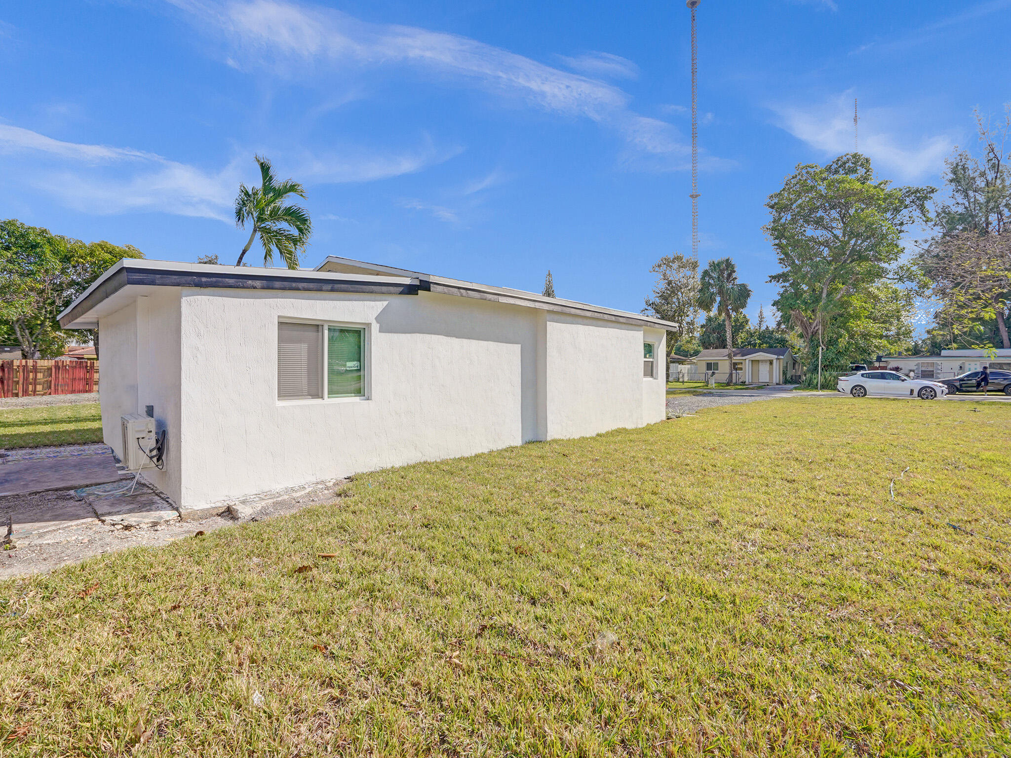 SUN LAND PARK - Residential
