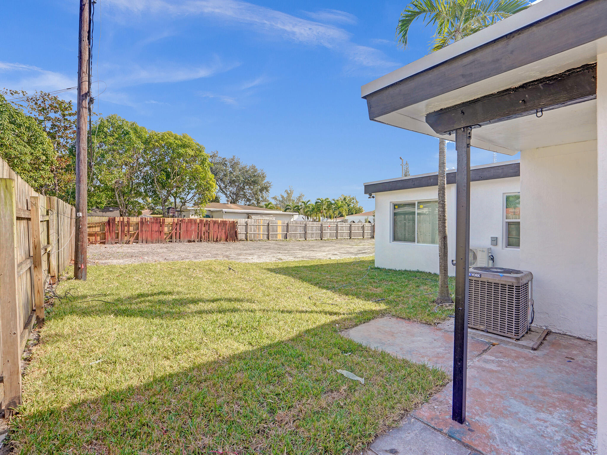 SUN LAND PARK - Residential