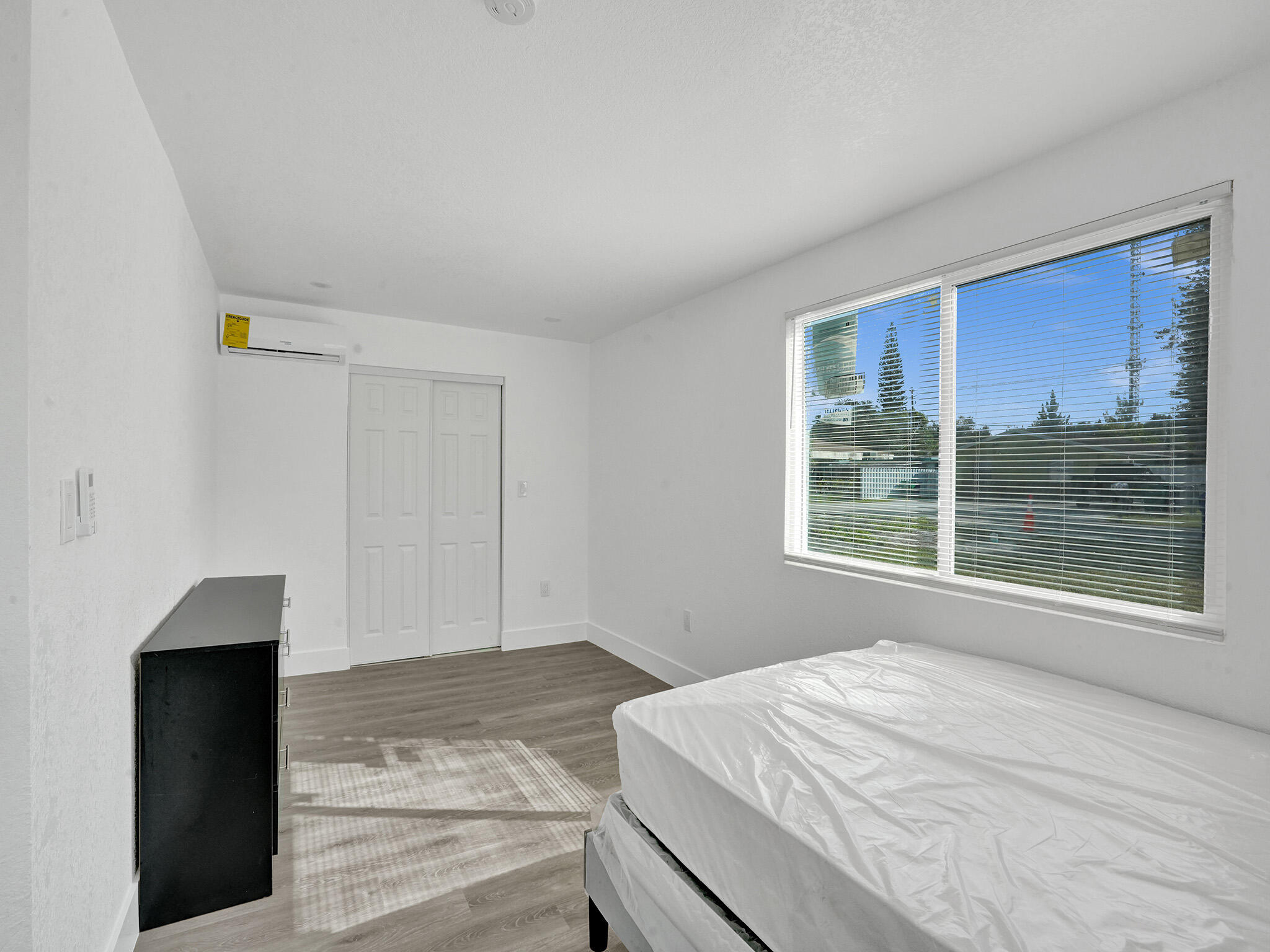 SUN LAND PARK - Residential