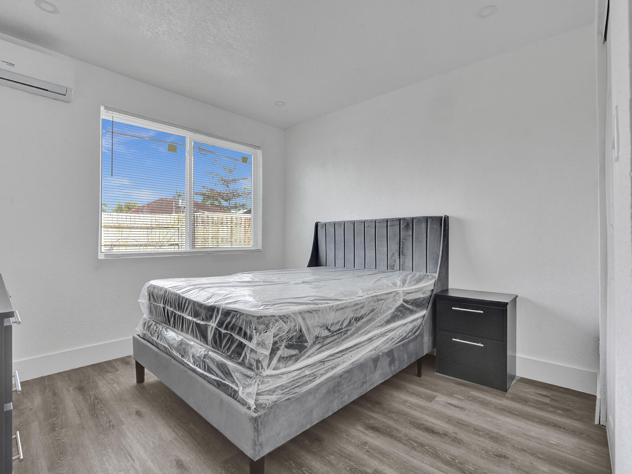 SUN LAND PARK - Residential