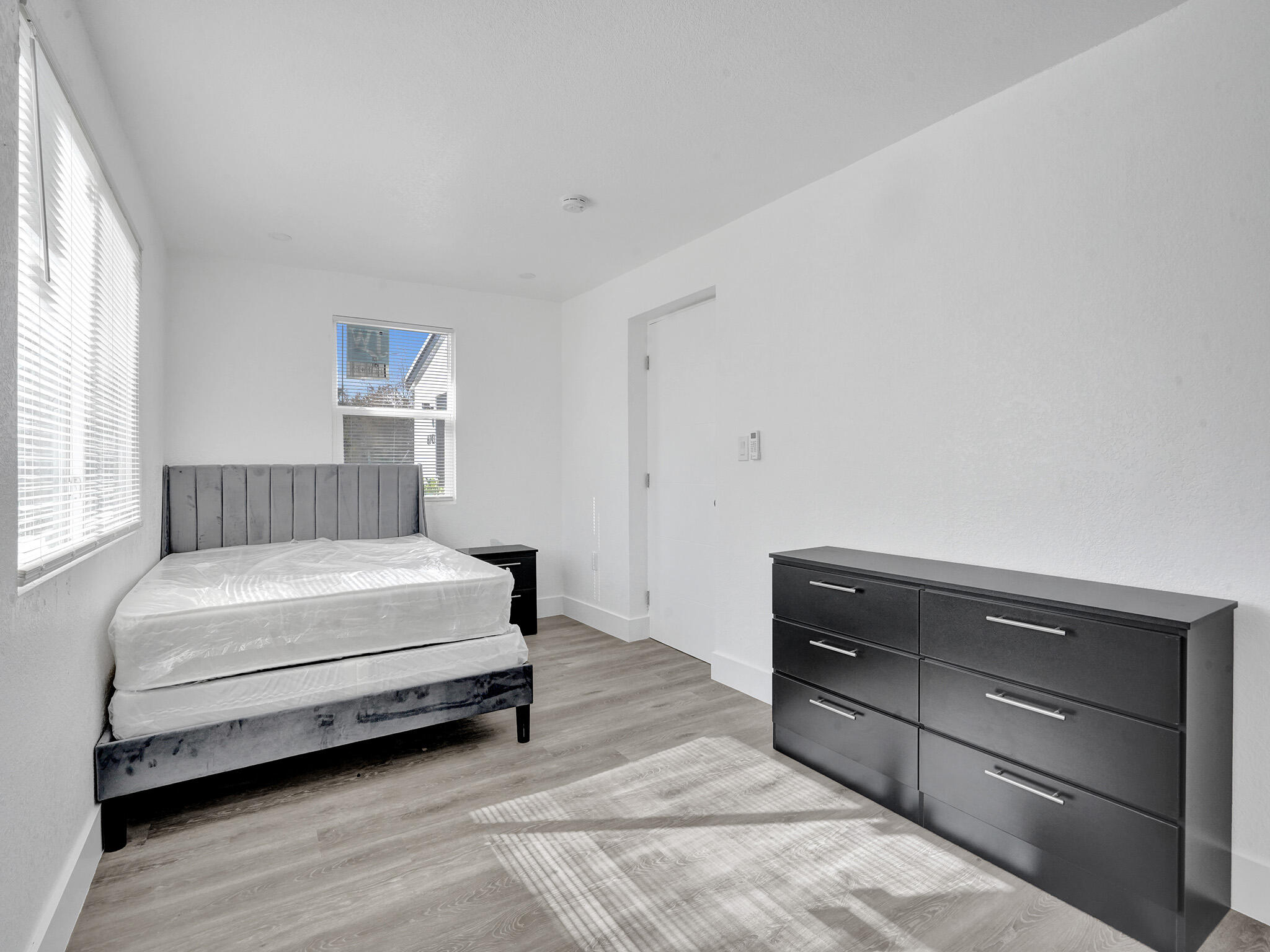 SUN LAND PARK - Residential