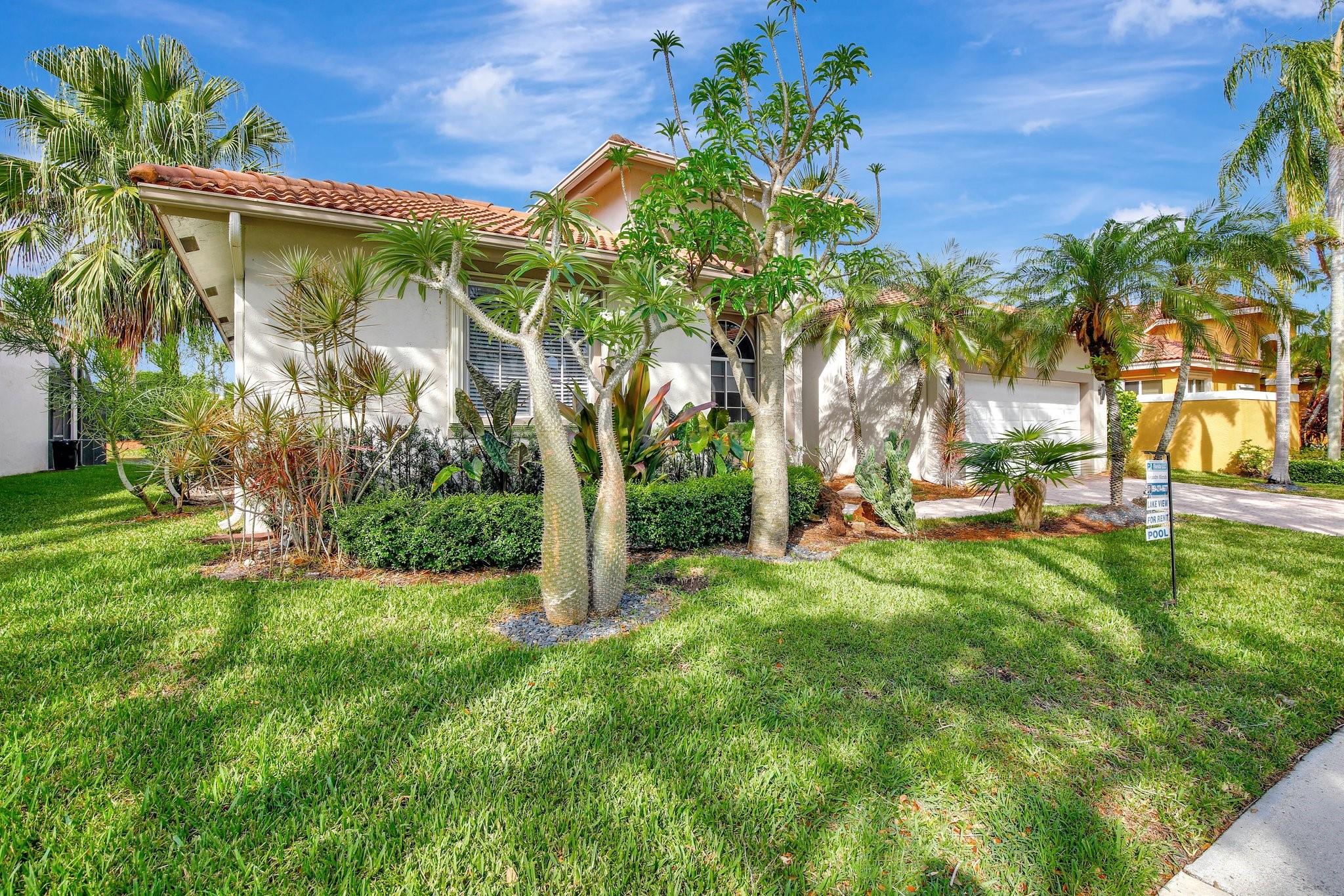 2903 OAKBROOK DR