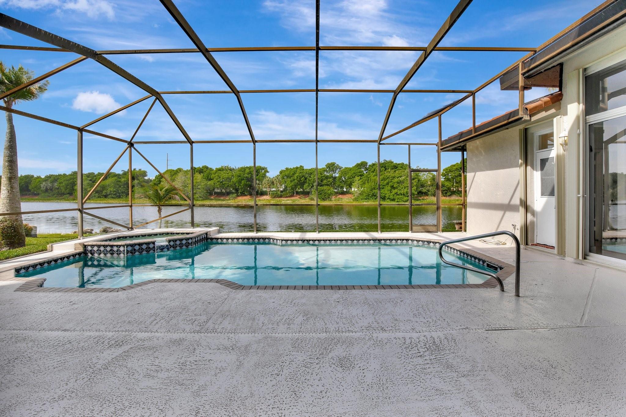 2903 OAKBROOK DR
