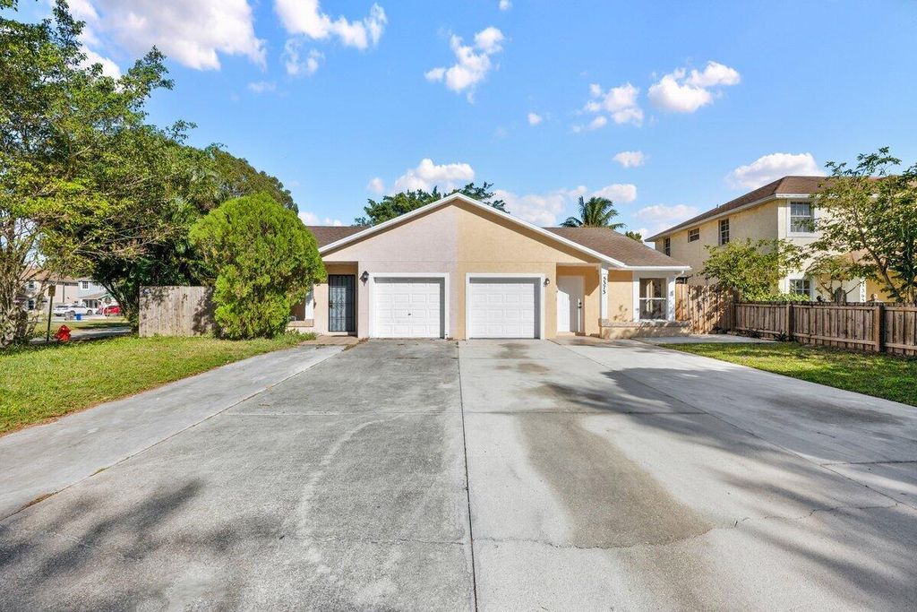 Photo of 5373 Gray Fox Court, West Palm Beach, FL 33415 (MLS # R11044840)