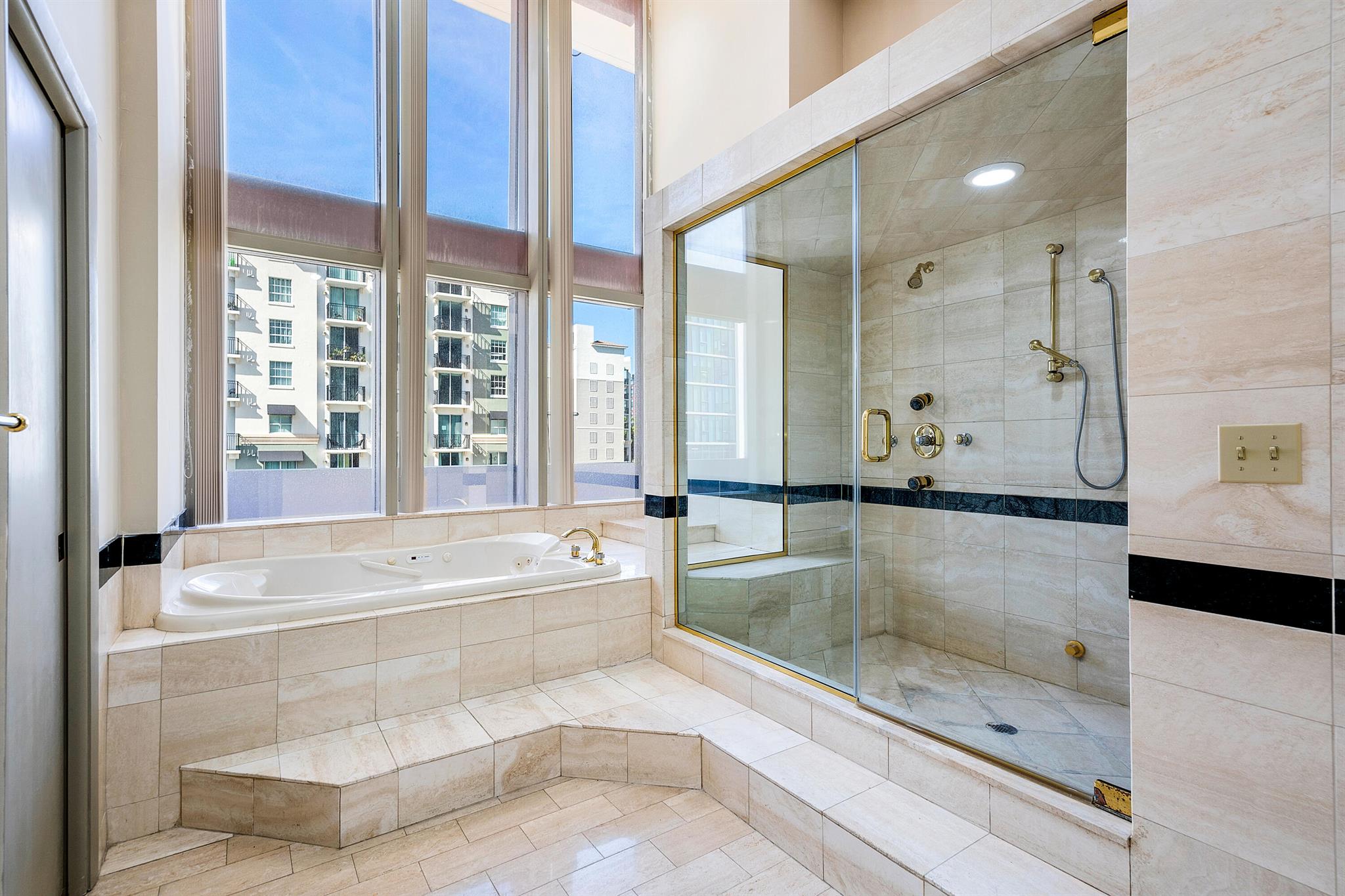 PLAZA OF THE PALM BEACHES - Residential