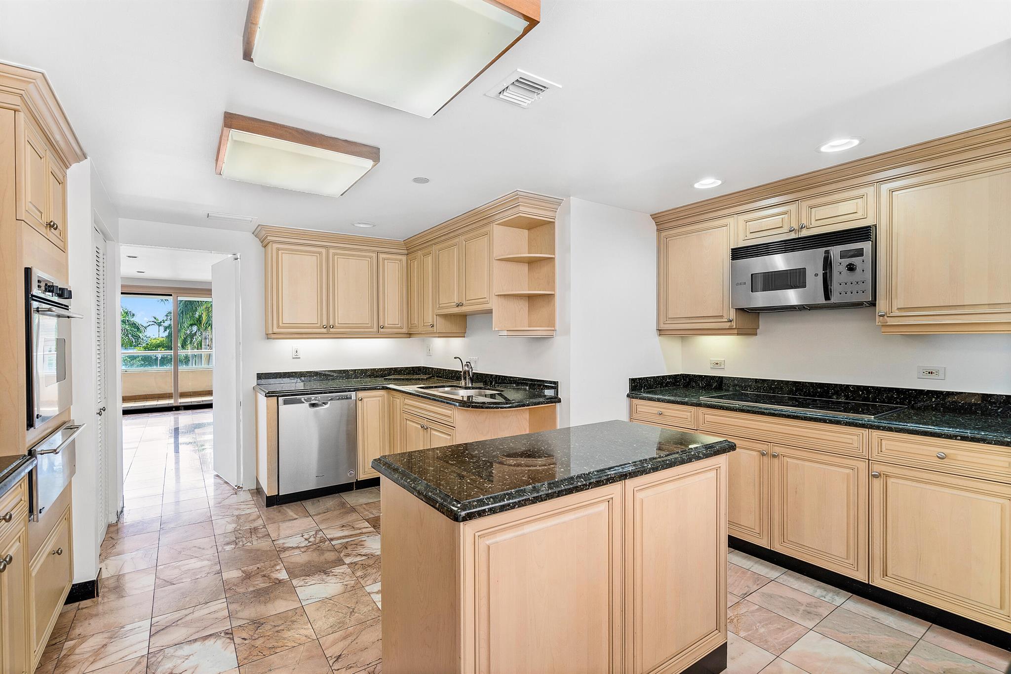 PLAZA OF THE PALM BEACHES - Residential