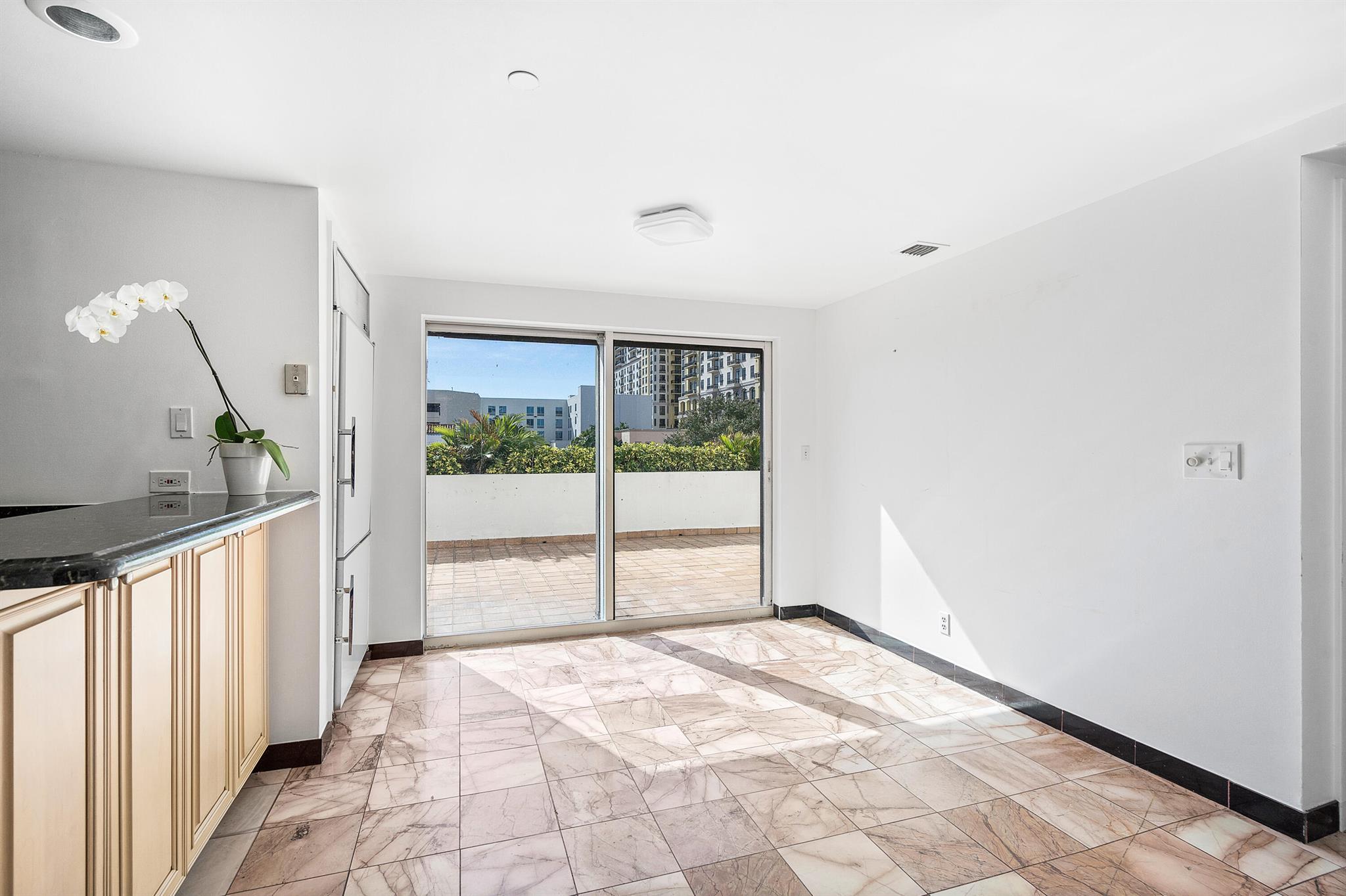 PLAZA OF THE PALM BEACHES - Residential