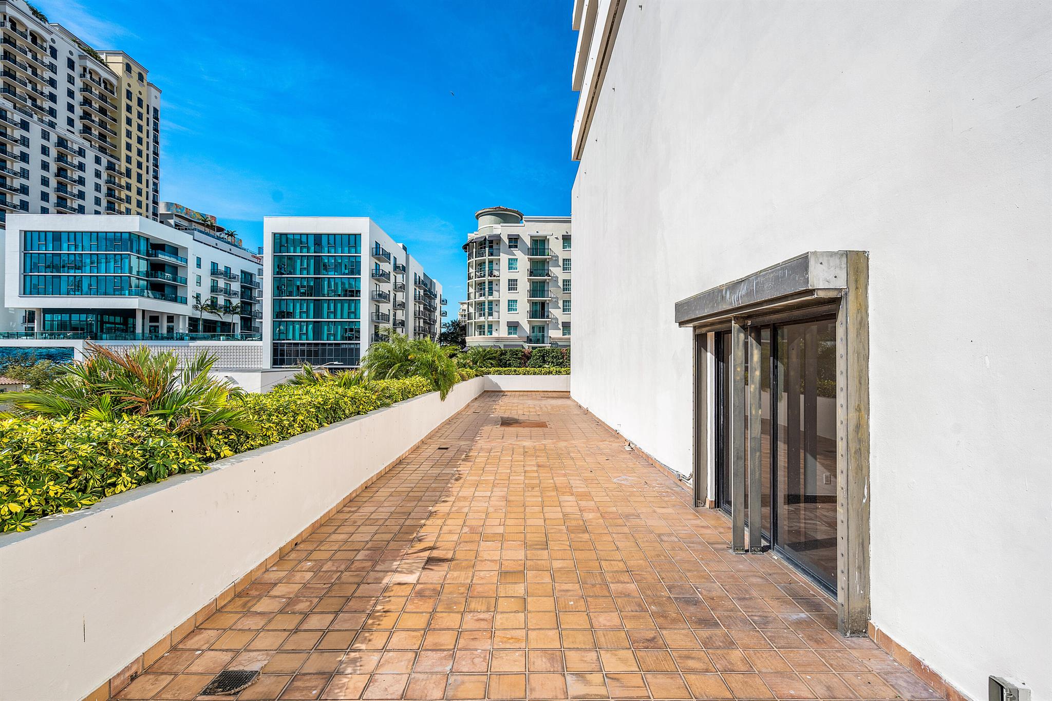 PLAZA OF THE PALM BEACHES - Residential