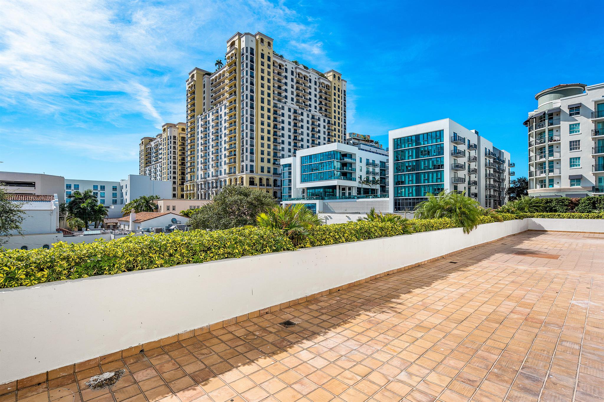 PLAZA OF THE PALM BEACHES - Residential