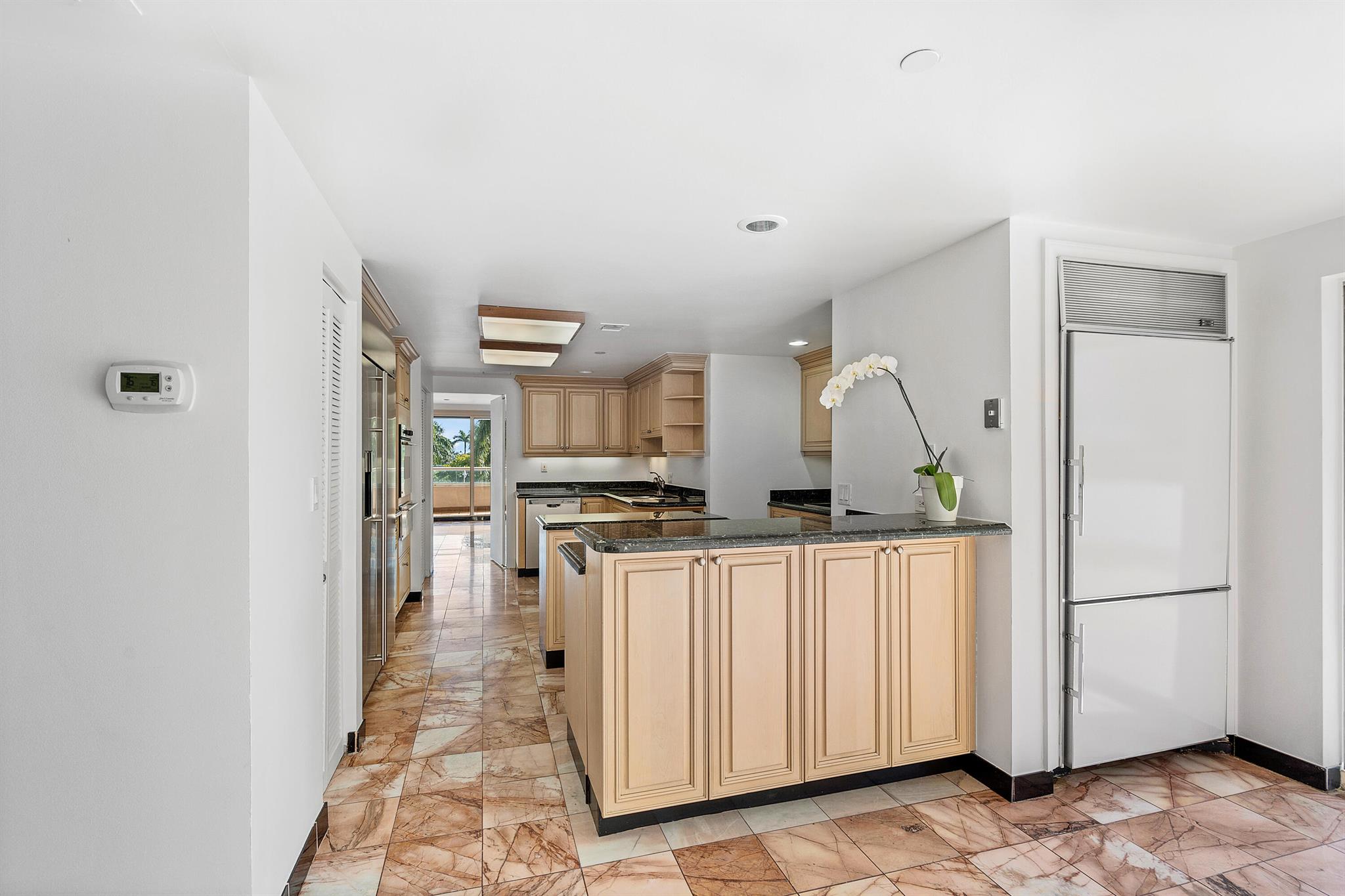 PLAZA OF THE PALM BEACHES - Residential