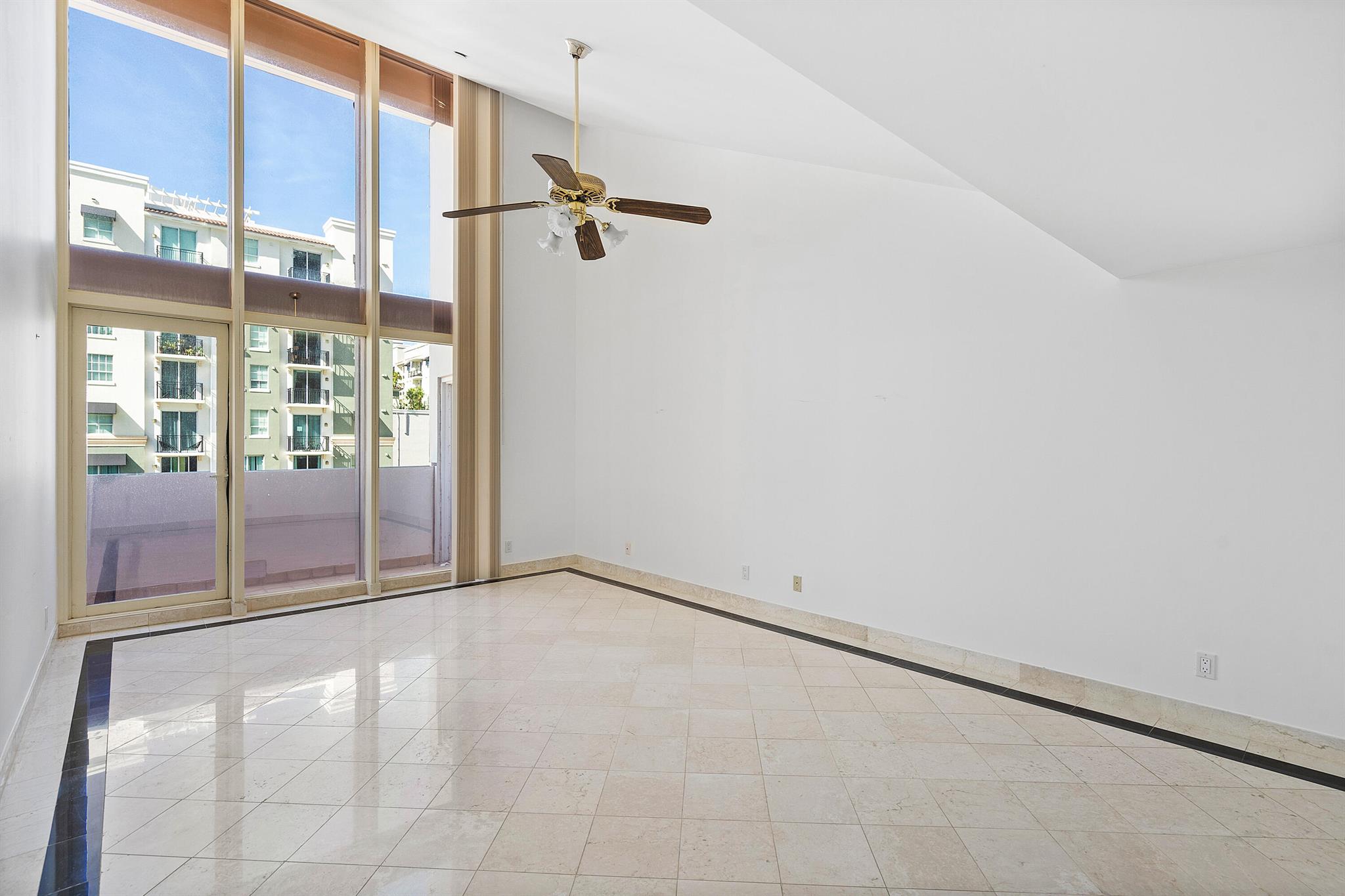 PLAZA OF THE PALM BEACHES - Residential