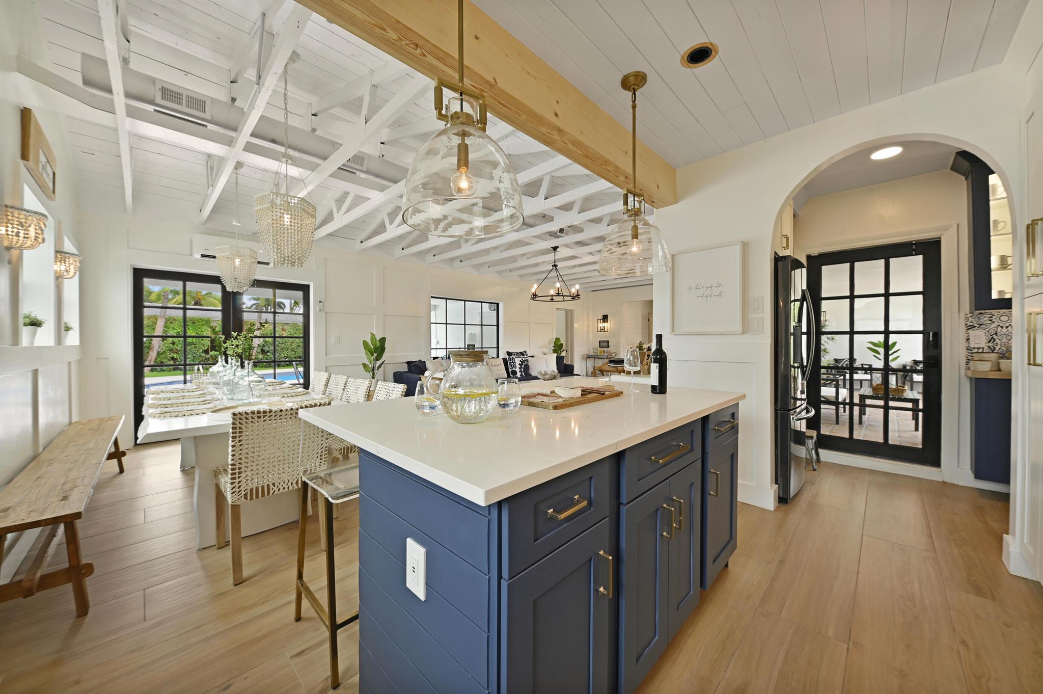FOREST HILLS - Residential