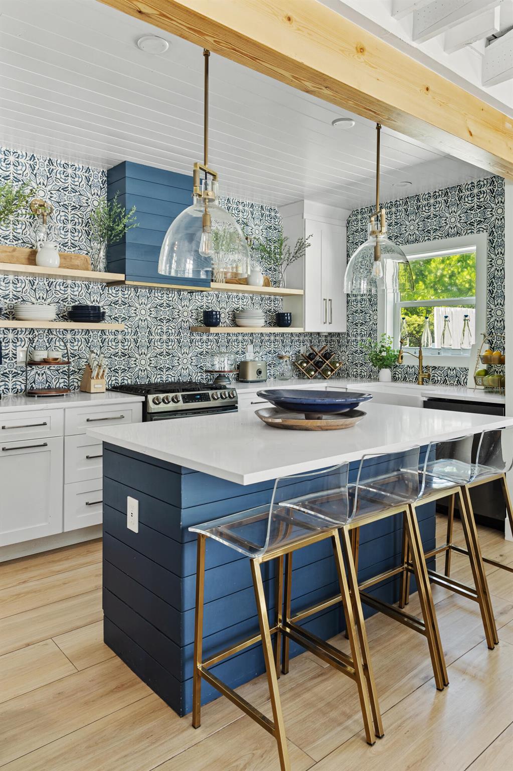 FOREST HILLS - Residential