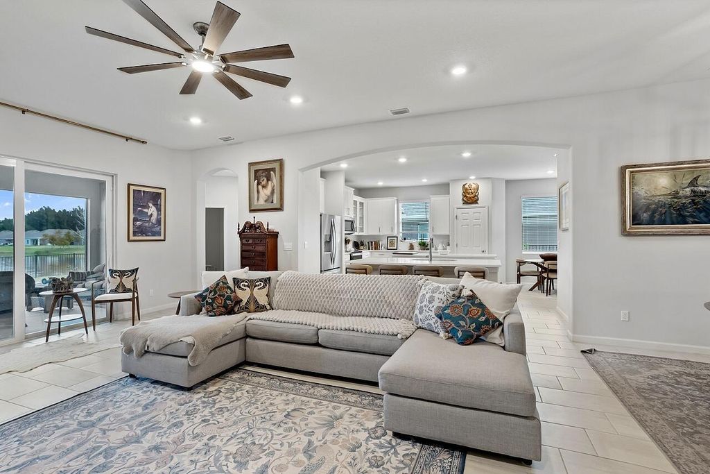 Photo of 194 52nd Square, Vero Beach, FL 32968 (MLS # R11151469)