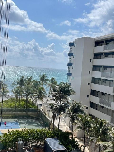 2080 Ocean Drive Condo - Residential Lease