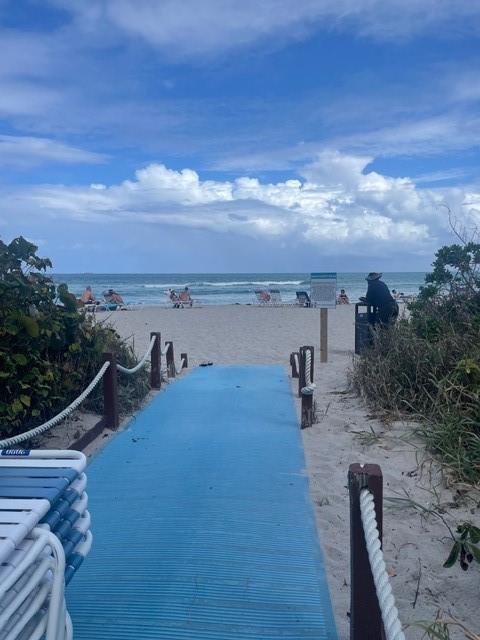 2080 Ocean Drive Condo - Residential Lease