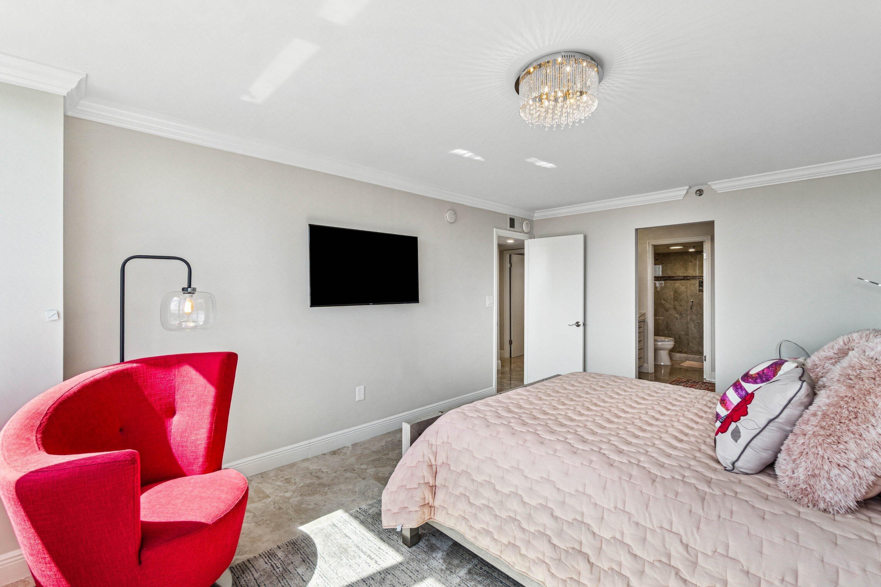 REGENCY HIGHLAND CLUB CONDO - Residential